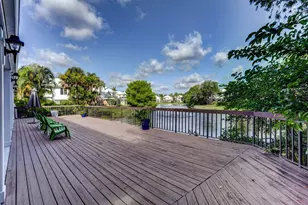 221 Canterbury Dr W, Palm Beach Gardens, FL 33418 - Photo 82
