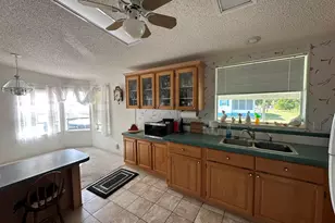 302 Tropical Isles Circle Circle, Fort Pierce, FL 34982 - Photo 14