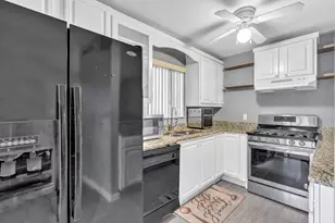 4585 Cherry Rd, West Palm Beach, FL 33417 - Photo 10