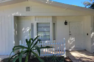 4416 Areca Palm Dr, Fort Pierce, FL 34982 - Photo 4