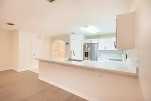 853 Imperial Lake Rd, West Palm Beach, FL 33413 - Photo 8