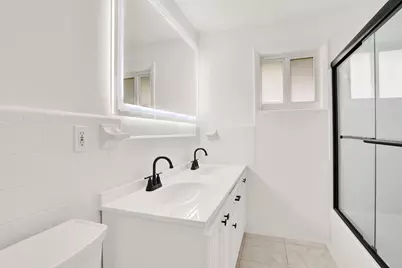 218 SW 12th Avenue, Boynton Beach, FL 33435 - Photo 4