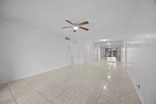 9905 Pineapple Tree Dr, Boynton Beach, FL 33436 - Photo 6