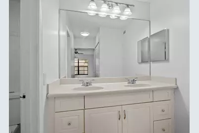 9905 Pineapple Tree Drive, Unit #210, Boynton Beach, FL 33436 - Photo 16