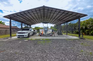 586 SW Kaabe Ave, Port Saint Lucie, FL 34953 - Photo 10