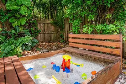 303 Lang Road, Cloud Lake, FL 33406 - Photo 4