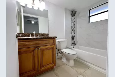 1581 Balfour Point Drive, Unit #E, West Palm Beach, FL 33411 - Photo 14