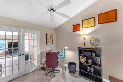 115 Saratoga Boulevard E, Royal Palm Beach, FL 33411 - Photo 18