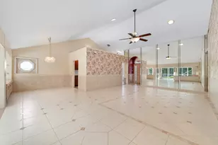 2368 Saratoga Bay Dr, West Palm Beach, FL 33409 - Photo 4