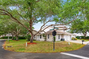 1 Glamis Way, Boynton Beach, FL 33426 - Photo 2