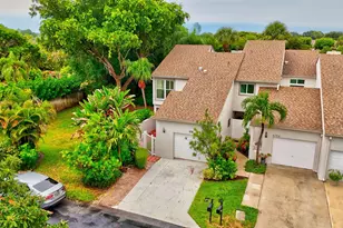 6758 Canary Palm Cir, Boca Raton, FL 33433 - Photo 2