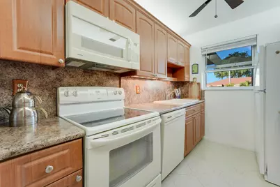 4515 NW 3rd Court, Unit #C, Delray Beach, FL 33445 - Photo 12