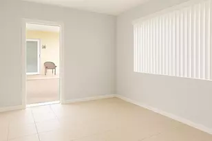 1017 SE 3rd St, Deerfield Beach, FL 33441 - Photo 4