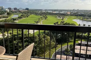 2425 Presidential Way, West Palm Beach, FL 33401 - Photo 10