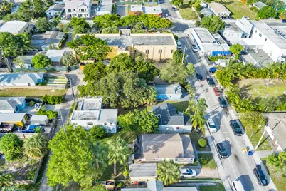 19 S E Street, Lake Worth Beach, FL 33460 - Photo 16
