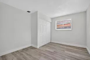 760 SW 64th Way, Pembroke Pines, FL 33023 - Photo 24