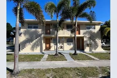 800 Douglass Avenue, Unit #4, West Palm Beach, FL 33401 - Photo 1
