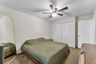 943 S E O'Donnell Ln, Port Saint Lucie, FL 34983 - Photo 18