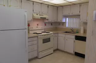 9420 S Hollybrook Lake Dr, Pembroke Pines, FL 33025 - Photo 4