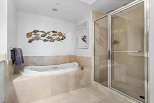 2640 Lake Shore Dr, Riviera Beach, FL 33404 - Photo 26