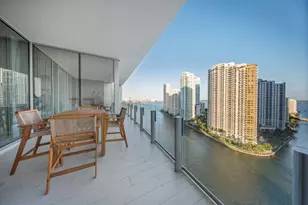 300 Biscayne Blvd Way, Miami, FL 33131 - Photo 8