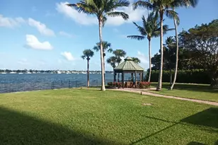 5200 N Flagler Dr SE Unit, West Palm Beach, FL 33407 - Photo 12