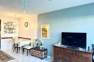 2204 Lake Osborne Dr, Lake Worth Beach, FL 33461 - Photo 4