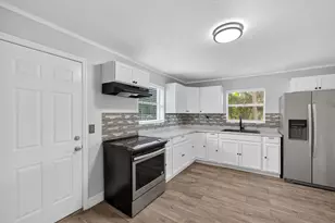 1373 W 35th St, Riviera Beach, FL 33404 - Photo 12