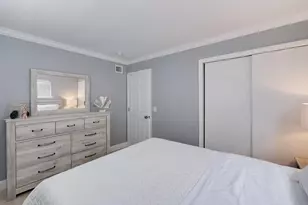 1236 Beach Rd, Singer Island, FL 33404 - Photo 6