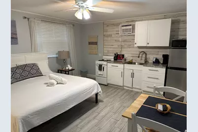 1258 Beach Road #9 Studio, Singer Island, FL 33404 - Photo 1