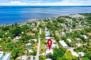 2134 NE Pelican Terrace, Jensen Beach, FL 34957 - Photo 16