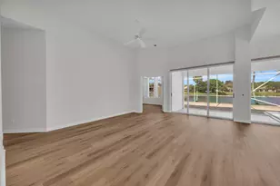 279 Kelsey Park Cir, Palm Beach Gardens, FL 33410 - Photo 14