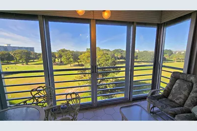 575 Oaks Lane, Unit #509, Pompano Beach, FL 33069 - Photo 10