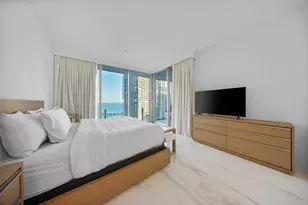 300 Biscayne Blvd Way, Miami, FL 33131 - Photo 12