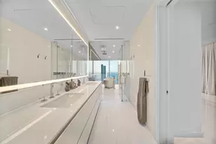 300 Biscayne Blvd Way, Miami, FL 33131 - Photo 14