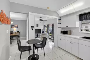 9800 Tabebuia Tree Dr, Boynton Beach, FL 33436 - Photo 18