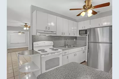1031 NW 23rd Way, Fort Lauderdale, FL 33311 - Photo 12