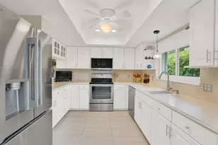 221 Orange Tree Dr, Atlantis, FL 33462 - Photo 12