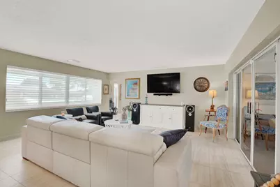 221 Orange Tree Drive, Atlantis, FL 33462 - Photo 6