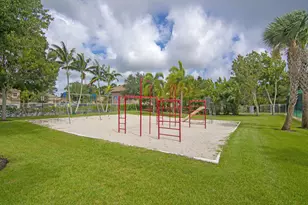5607 Place Lake Dr, Fort Pierce, FL 34951 - Photo 40