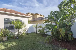 5607 Place Lake Dr, Fort Pierce, FL 34951 - Photo 34