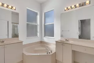 5607 Place Lake Dr, Fort Pierce, FL 34951 - Photo 20