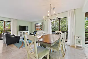 413 Brackenwood Ln S, Palm Beach Gardens, FL 33418 - Photo 10