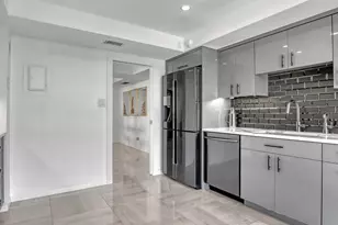 5380 N Ocean Dr, Singer Island, FL 33404 - Photo 12