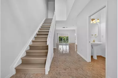 513 Talia Circle, Palm Springs, FL 33461 - Photo 8