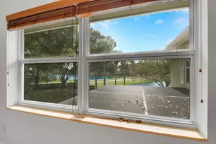 1903 Stratford Way, West Palm Beach, FL 33409 - Photo 38