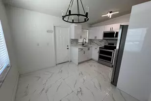 508 Palm Ave, Fort Pierce, FL 34982 - Photo 2