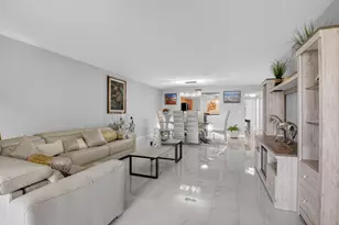 9777 Sills Dr E, Boynton Beach, FL 33437 - Photo 16