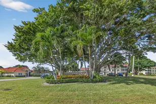 5580 Tamberlane Cir, Palm Beach Gardens, FL 33418 - Photo 24