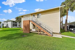 212 SE Village Dr, Port Saint Lucie, FL 34952 - Photo 42